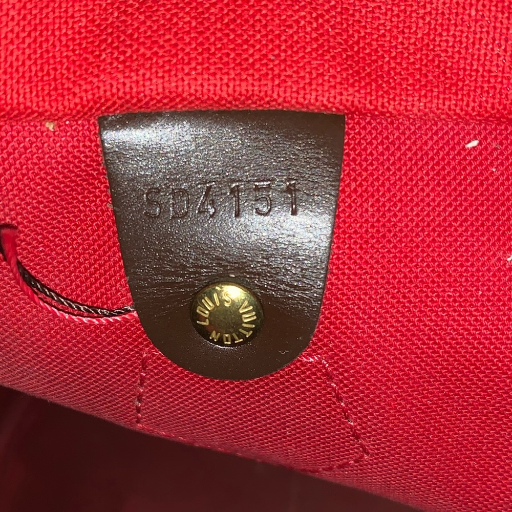 LV Speedy 30 - Picture 2 of 6
